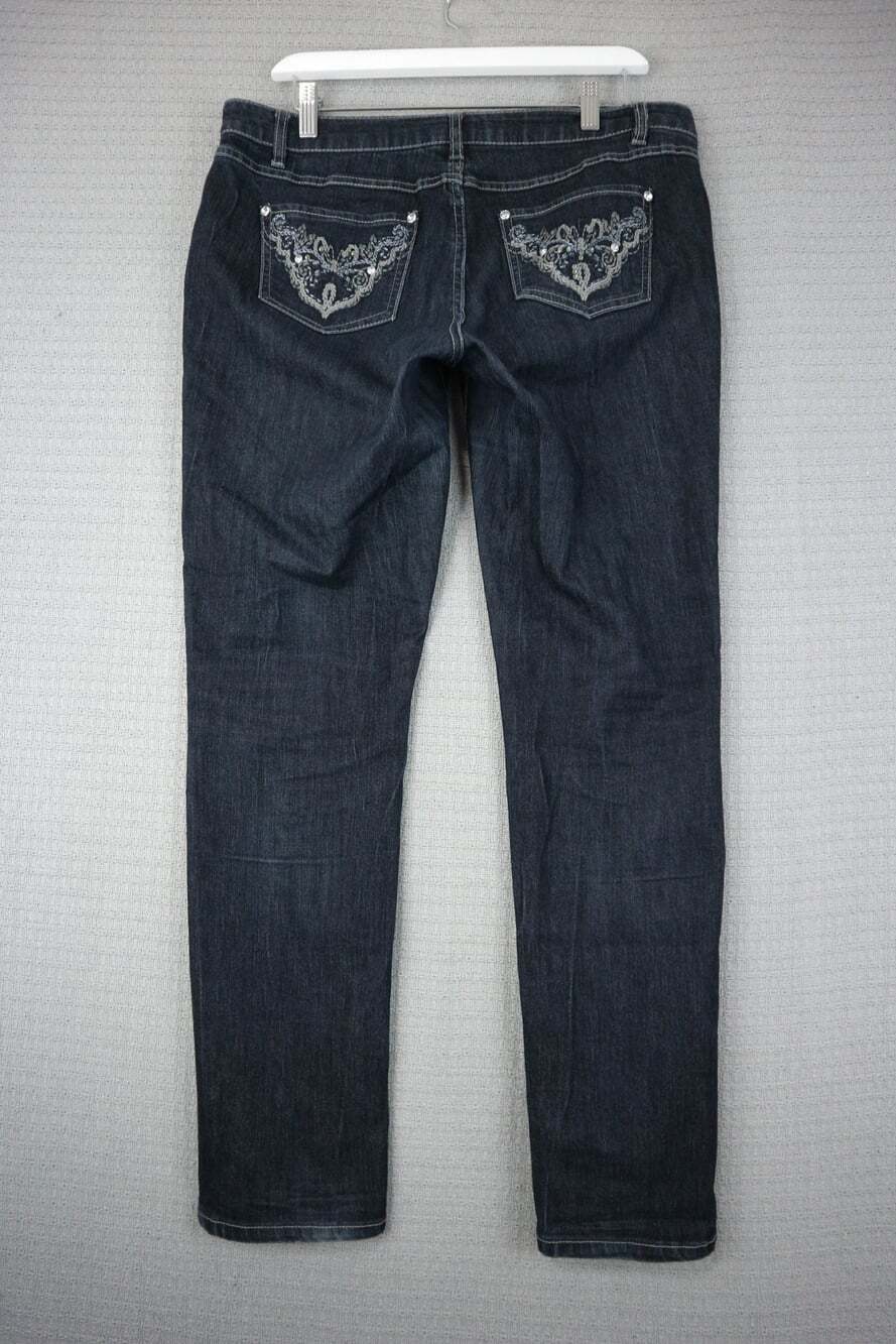 D. Jeans Dark Wash Embroidered Back Pocket Straight Leg Jeans Women's Size 12